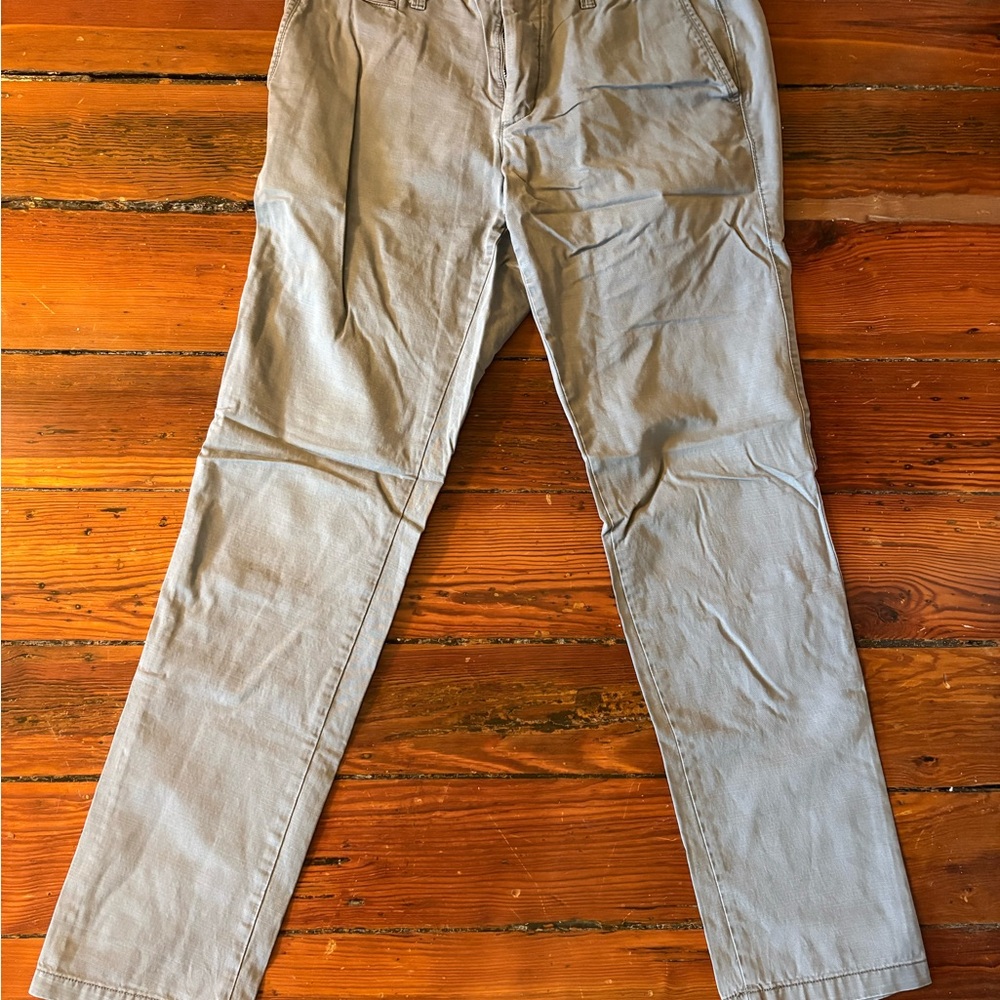 GAP Men's Light Gray Chinos